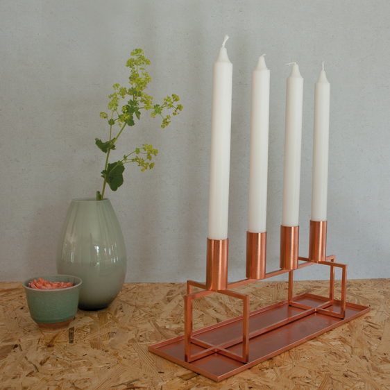 CRUX tray KOBBER er en lille design bakke i ægte kobber. Passer perfekt til lysestagen CRUX 4 string